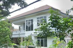 Ready to Use! Premium House LT 580m2 Desain Elegan di Cibubur Ready to Use! Premium House LT 580m2 Desain Elegan di Cibubur