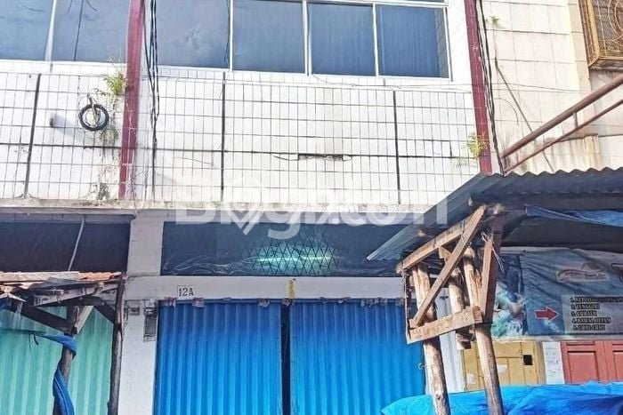FOR SALE! Ruko di Senapelan Pekanbaru, LT 124m2, LB 250m2 FOR SALE! Ruko di Senapelan Pekanbaru, LT 124m2, LB 250m2