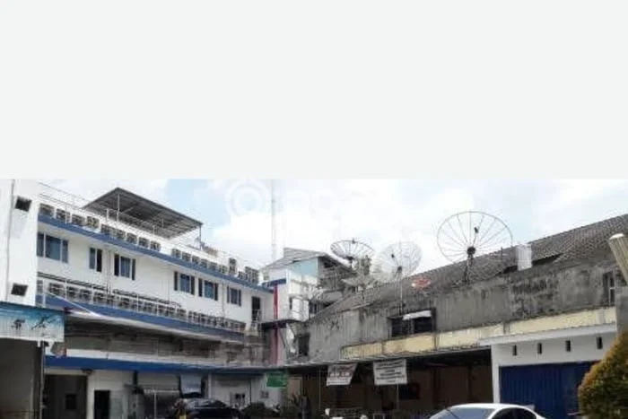 Area Ramai! Ruko Dijual di Senapelan untuk Bisnis Luas Bangunan 1548m2 Area Ramai! Ruko Dijual di Senapelan untuk Bisnis Luas Bangunan 1548m2