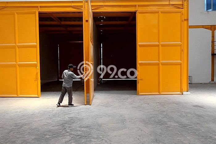 Unit Gudang Paling Strategis di Tampan Pekanbaru dengan LB 1278m2 Unit Gudang Paling Strategis di Tampan Pekanbaru dengan LB 1278m2