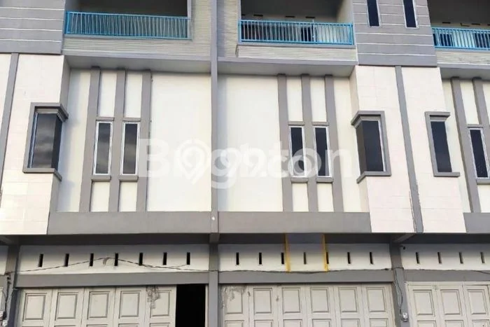 Ruko untuk disewa di Tampan punya LT 230m2 & LB 690m2 harga sewa kompetitif Ruko untuk disewa di Tampan punya LT 230m2 & LB 690m2 harga sewa kompetitif