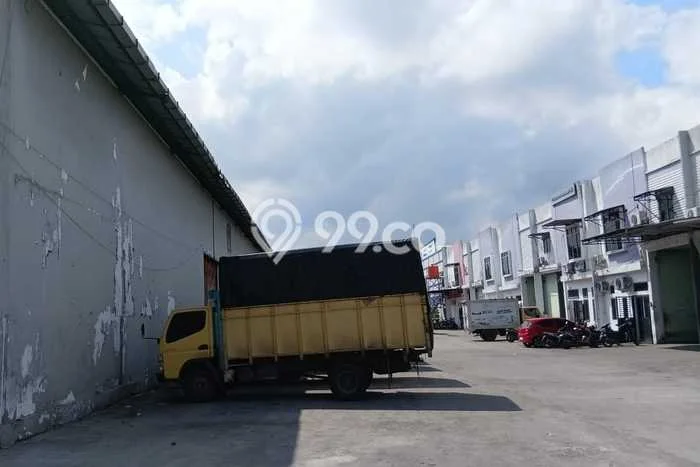Area Strategis! Disewakan Gudang Lokasi Tampan, Pekanbaru Cocok untuk Bisnis Area Strategis! Disewakan Gudang Lokasi Tampan, Pekanbaru Cocok untuk Bisnis