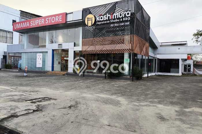 Unit Ruko disewakan di Payung Sekaki Pekanbaru dengan LT 2647m2 / LB 660m2 Unit Ruko disewakan di Payung Sekaki Pekanbaru dengan LT 2647m2 / LB 660m2