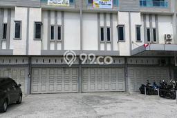 Ruko untuk disewa di Tampan punya LT 230m2 & LB 690m2 harga sewa kompetitif Ruko untuk disewa di Tampan punya LT 230m2 & LB 690m2 harga sewa kompetitif