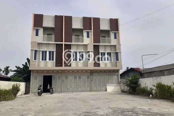 Area Ramai! Ruko Dijual di Tampan untuk Bisnis Luas Bangunan 2160m2 Area Ramai! Ruko Dijual di Tampan untuk Bisnis Luas Bangunan 2160m2