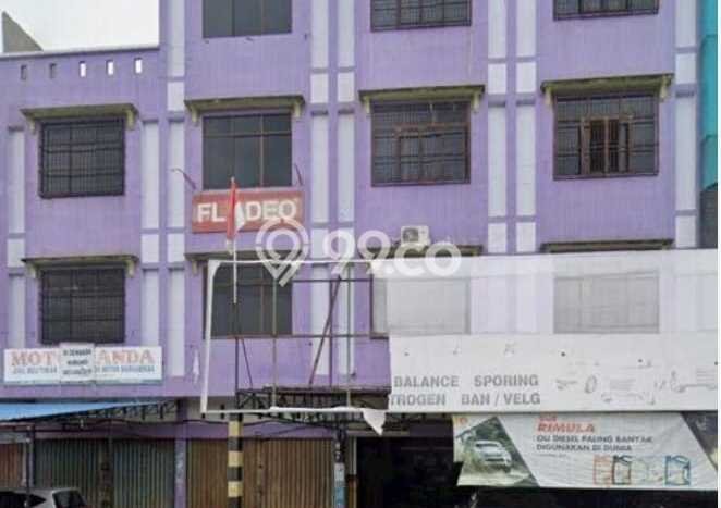 Ruko disewakan di Tampan Pekanbaru dengan luas bangunan 1080m2 Ruko disewakan di Tampan Pekanbaru dengan luas bangunan 1080m2