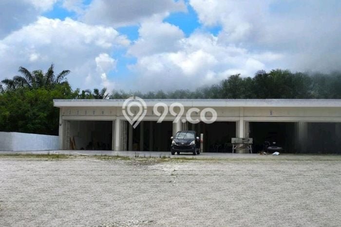 Ruko Disewakan Cepat di Tampan Pekanbaru LB 460m2 Ruko Disewakan Cepat di Tampan Pekanbaru LB 460m2
