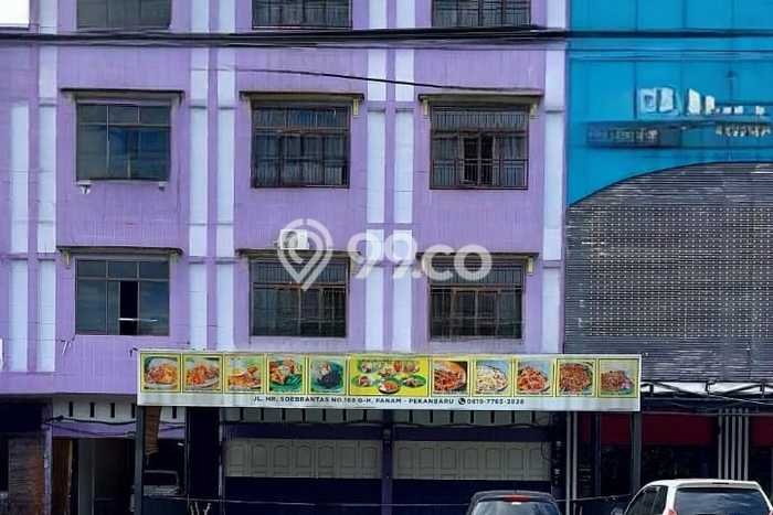 Ruko disewakan di Tampan Pekanbaru dengan luas bangunan 1080m2 Ruko disewakan di Tampan Pekanbaru dengan luas bangunan 1080m2