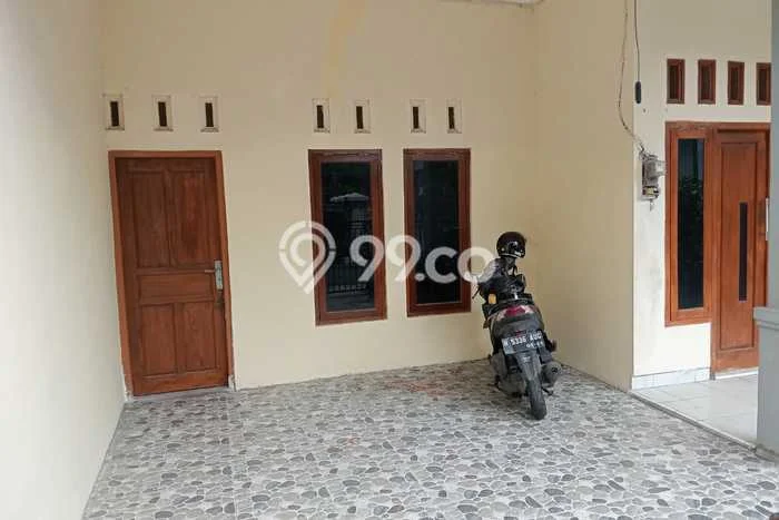 Disewakan Segera Rumah Kondisi Bagus di Area Tembalang, Semarang Disewakan Segera Rumah Kondisi Bagus di Area Tembalang, Semarang