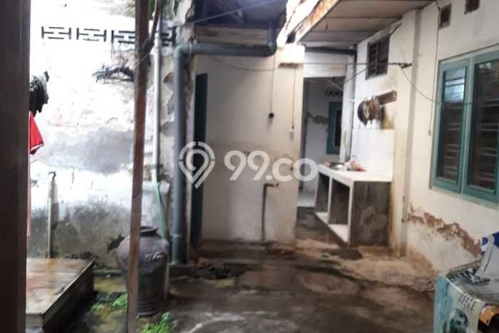 Rumah Mewah LB 176m2 Siap Huni Desain Elegan di Pleburan, Semarang Rumah Mewah LB 176m2 Siap Huni Desain Elegan di Pleburan, Semarang