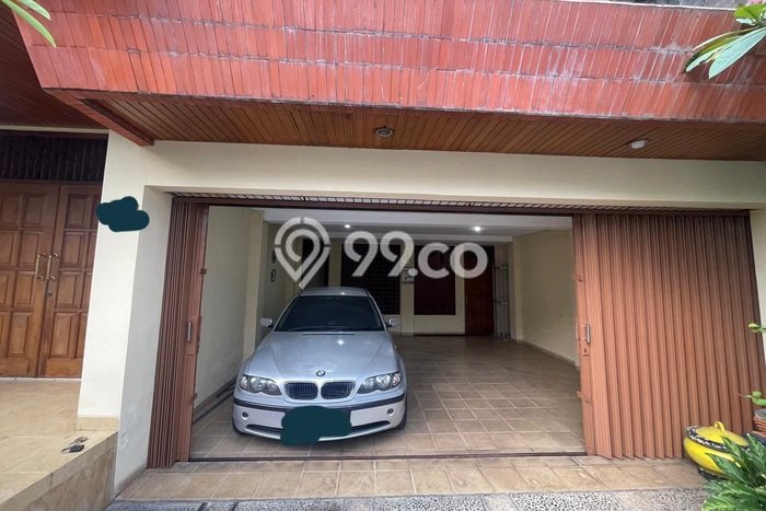 Ready to Use! Luxury House LT 312m2 Desain Elegan di Ngesrep Ready to Use! Luxury House LT 312m2 Desain Elegan di Ngesrep