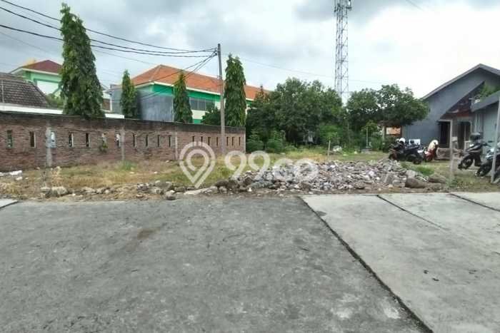 Tanah Investasi Disewakan di Semarang Timur, Semarang, Luas 300m2 Tanah Investasi Disewakan di Semarang Timur, Semarang, Luas 300m2