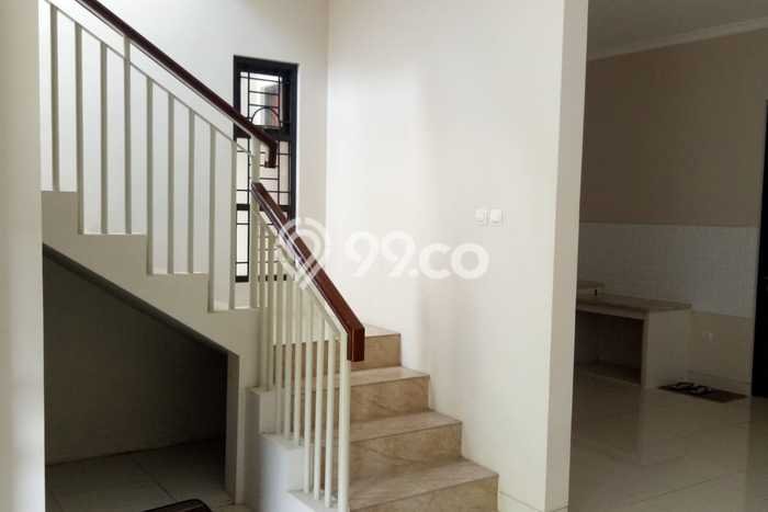 Lokasi strategis! Rumah siap pakai disewakan di Cilodong LB 145m2 Lokasi strategis! Rumah siap pakai disewakan di Cilodong LB 145m2