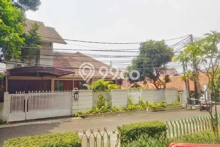 Rumah Modern LB/LT 250m2/360m2 Siap Huni Area Jati Padang, Jakarta Selatan Rumah Modern LB/LT 250m2/360m2 Siap Huni Area Jati Padang, Jakarta Selatan