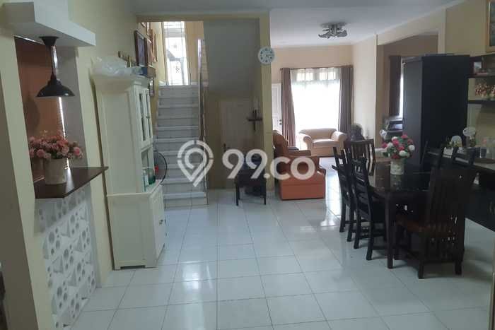 Rumah Elit Modern Tanpa Renovasi di Tanjung Barat Jakarta Selatan Rumah Elit Modern Tanpa Renovasi di Tanjung Barat Jakarta Selatan