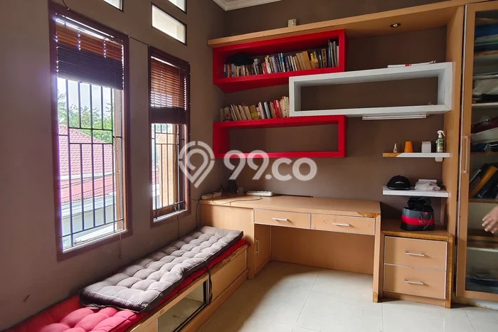 Disewakan Rumah Murah di Tanjung Barat Jakarta Selatan dengan 4 KT Disewakan Rumah Murah di Tanjung Barat Jakarta Selatan dengan 4 KT