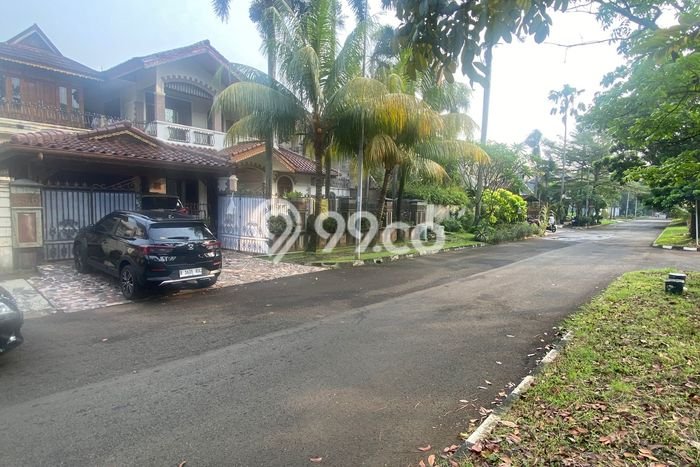 Rumah Mewah LB 380m2 Siap Huni Desain Elegan di Tanjung Barat, Jakarta Selatan Rumah Mewah LB 380m2 Siap Huni Desain Elegan di Tanjung Barat, Jakarta Selatan