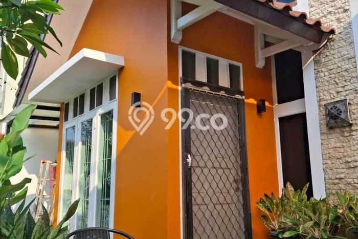 Rumah Elit Modern Tanpa Renovasi di Tanjung Barat Jakarta Selatan Rumah Elit Modern Tanpa Renovasi di Tanjung Barat Jakarta Selatan