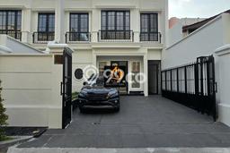 Rumah Mewah Dijual LT 169m2 di Cempaka Putih, Jakarta Pusat Rumah Mewah Dijual LT 169m2 di Cempaka Putih, Jakarta Pusat