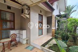 Rumah Elit Modern Tanpa Renovasi di Ciganjur Jakarta Selatan Rumah Elit Modern Tanpa Renovasi di Ciganjur Jakarta Selatan