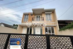 Rumah Elit LB 360m2 Siap Pakai Desain Elegan di Cibubur, Jakarta Timur Rumah Elit LB 360m2 Siap Pakai Desain Elegan di Cibubur, Jakarta Timur