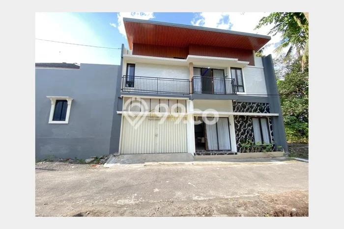 Dijual Cepat Rumah Bagus Siap Huni LB 180m2 di Ngaglik, Sleman Dijual Cepat Rumah Bagus Siap Huni LB 180m2 di Ngaglik, Sleman