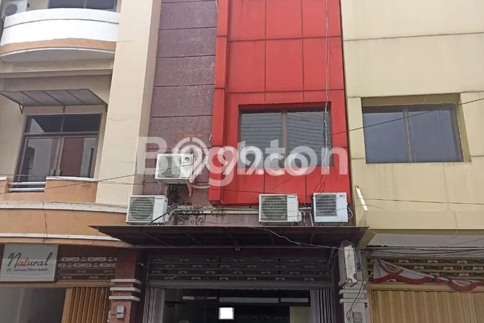 Ruko Bagus LT 57m2 LB 171m2 Dijual di Sukolilo Surabaya Ruko Bagus LT 57m2 LB 171m2 Dijual di Sukolilo Surabaya