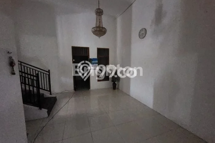 Dijual Rumah Modern 5 KT di Manukan, Surabaya Dijual Rumah Modern 5 KT di Manukan, Surabaya