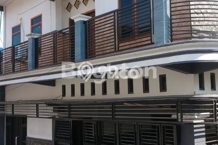 Dijual Cepat Rumah Bagus Siap Huni LB 240m2 di Boyolangu, Tulungagung Dijual Cepat Rumah Bagus Siap Huni LB 240m2 di Boyolangu, Tulungagung
