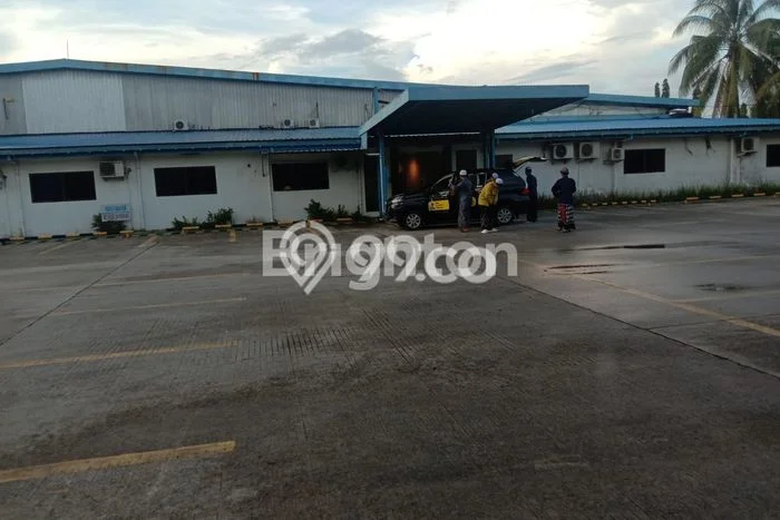 Gudang untuk Disewa di Pusat Balikpapan Luas Bangunan 3000m2 Gudang untuk Disewa di Pusat Balikpapan Luas Bangunan 3000m2