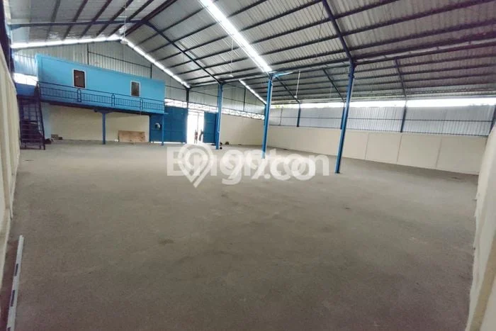 Gudang Disewakan di Area Ramai Samarinda Utara, Samarinda Gudang Disewakan di Area Ramai Samarinda Utara, Samarinda