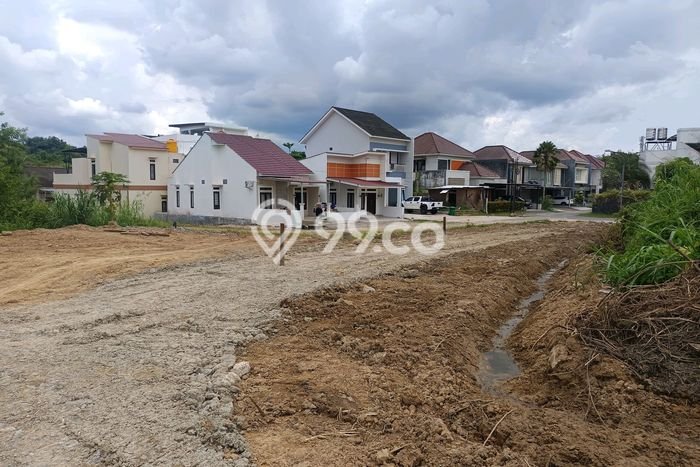 Tanah di Samarinda Ulu, Samarinda Luas 578m2 Dijual Segera Tanah di Samarinda Ulu, Samarinda Luas 578m2 Dijual Segera