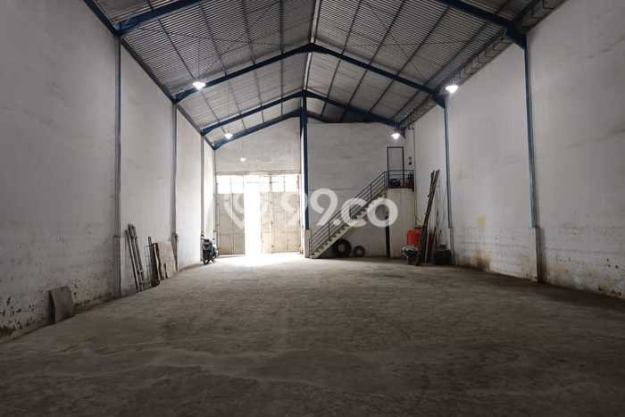 Gudang untuk disewa di Sungai Pinang punya LT 375m2 & LB 300m2 harga sewa kompetitif Gudang untuk disewa di Sungai Pinang punya LT 375m2 & LB 300m2 harga sewa kompetitif