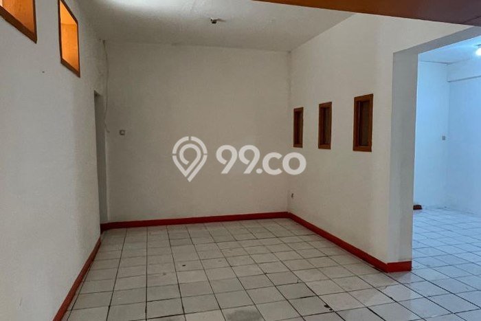 Disewakan! Rumah 3 Kamar Tidur &
2 Kamar Mandi di BKR, Bandung Disewakan! Rumah 3 Kamar Tidur &
2 Kamar Mandi di BKR, Bandung