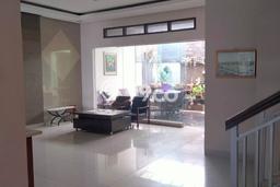 For Sale! Luxury House LT 200m2 Desain Modern di Turangga For Sale! Luxury House LT 200m2 Desain Modern di Turangga