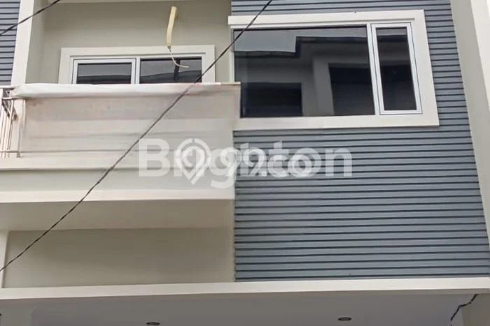 Rumah Minimalis 3 KT di Teluk Gong Jakarta Utara Rumah Minimalis 3 KT di Teluk Gong Jakarta Utara