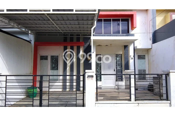 Rumah Luas Asri 2 KT Siap Pakai di Wonorejo Surabaya Rumah Luas Asri 2 KT Siap Pakai di Wonorejo Surabaya
