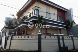 Ready to Use! Premium House LT 211m2 Desain Elegan di Wonorejo Ready to Use! Premium House LT 211m2 Desain Elegan di Wonorejo