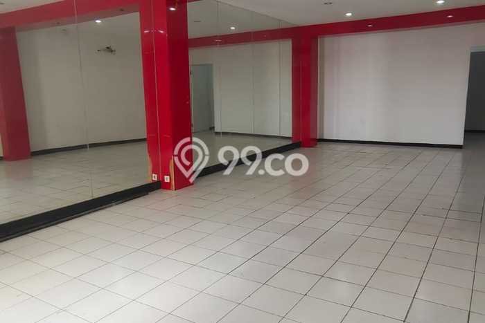 Ruko Disewakan di , Luas 67m2m², Area Strategis, Siap Usaha Ruko Disewakan di , Luas 67m2m², Area Strategis, Siap Usaha