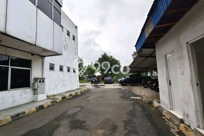 Unit Gudang Dijual di Bekasi LT 3189m2 & LB 1200m2 Unit Gudang Dijual di Bekasi LT 3189m2 & LB 1200m2