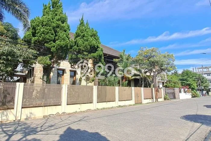 Sewa Rumah Harga Terjangkau di Turangga Bandung Punya 8 Kamar Tidur Sewa Rumah Harga Terjangkau di Turangga Bandung Punya 8 Kamar Tidur