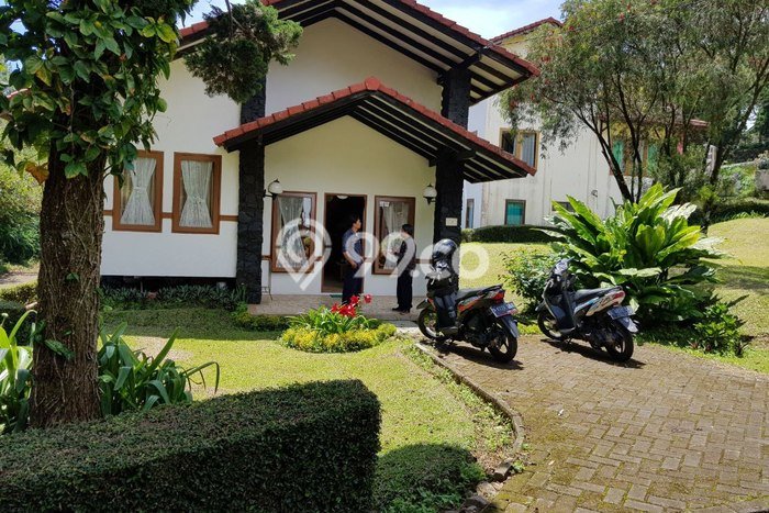 LOKASI TERBAIK! Vila di , Ukuran 477m2m², Lingkungan Asri dan aman LOKASI TERBAIK! Vila di , Ukuran 477m2m², Lingkungan Asri dan aman