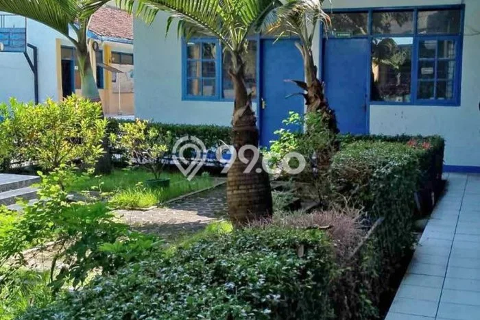Lokasi Strategis! Dijual Kantor Bisnis di Kiaracondong, Bandung Kondisi Bagus Lokasi Strategis! Dijual Kantor Bisnis di Kiaracondong, Bandung Kondisi Bagus