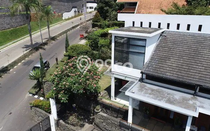 For Sale! Premium House LT 730m2 Desain Modern di Dago Pakar For Sale! Premium House LT 730m2 Desain Modern di Dago Pakar