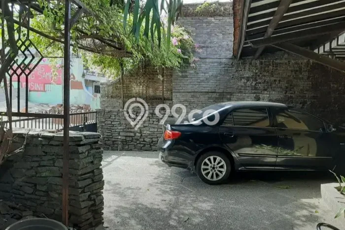 Dijual Rumah 7 Kamar Lokasi Strategis Nyaman dan Strategis di Kiaracondong Dijual Rumah 7 Kamar Lokasi Strategis Nyaman dan Strategis di Kiaracondong