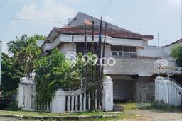 Rumah Elit LB 648m2 Siap Huni Desain Elegan di Sompok, Semarang Rumah Elit LB 648m2 Siap Huni Desain Elegan di Sompok, Semarang