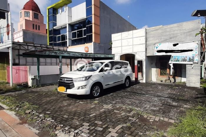 AREA BISNIS! Komersial di Tlogosari, Luas 160m2m², Jalan Utama, Ramai AREA BISNIS! Komersial di Tlogosari, Luas 160m2m², Jalan Utama, Ramai