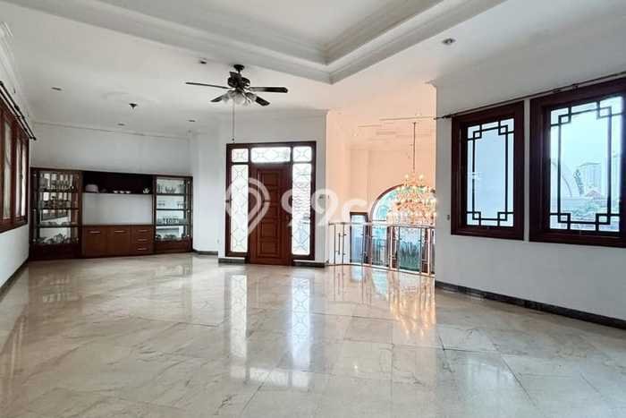 Best Deal Hunian Mewah Ideal dan Luas di Kebayoran Lama, Jakarta Selatan Best Deal Hunian Mewah Ideal dan Luas di Kebayoran Lama, Jakarta Selatan