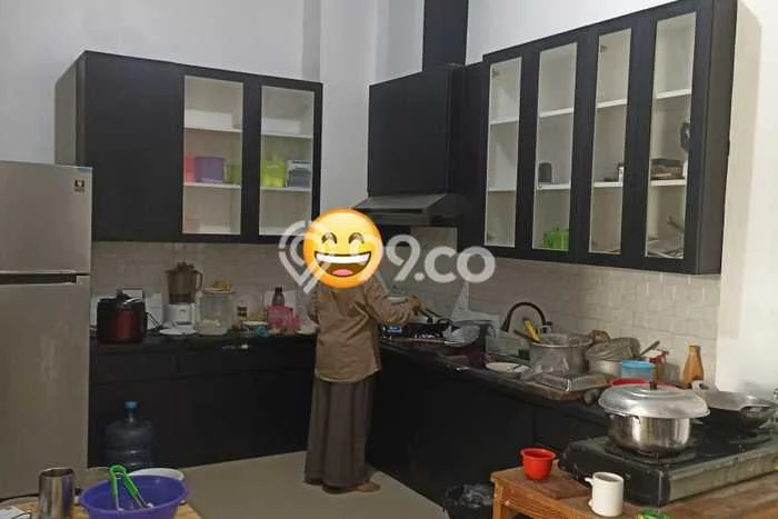 Hunian Elit LB 270m2 Siap Pakai Desain Elegan di Joglo, Jakarta Barat Hunian Elit LB 270m2 Siap Pakai Desain Elegan di Joglo, Jakarta Barat