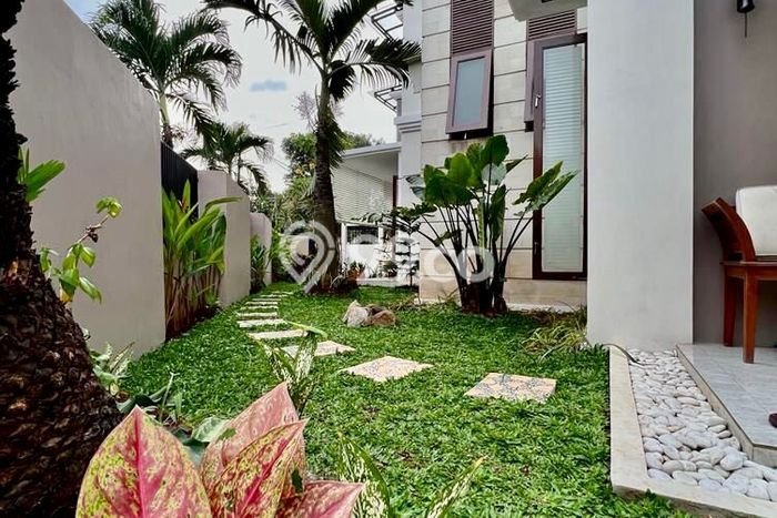 Dijual Rumah Luas Megah Dengan View Cantik di Sektor 3 - Bintaro, Jakarta Selatan Dijual Rumah Luas Megah Dengan View Cantik di Sektor 3 - Bintaro, Jakarta Selatan